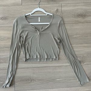 Aritzia Sunday Best Shirt